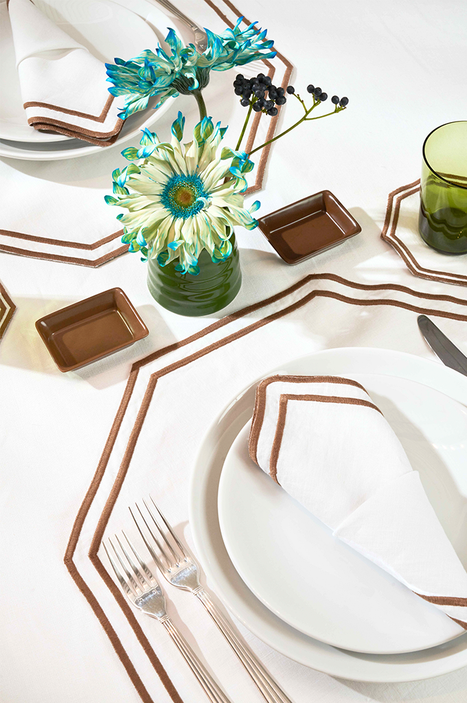 Brunette - Geometric Round Placemat - Set of 4