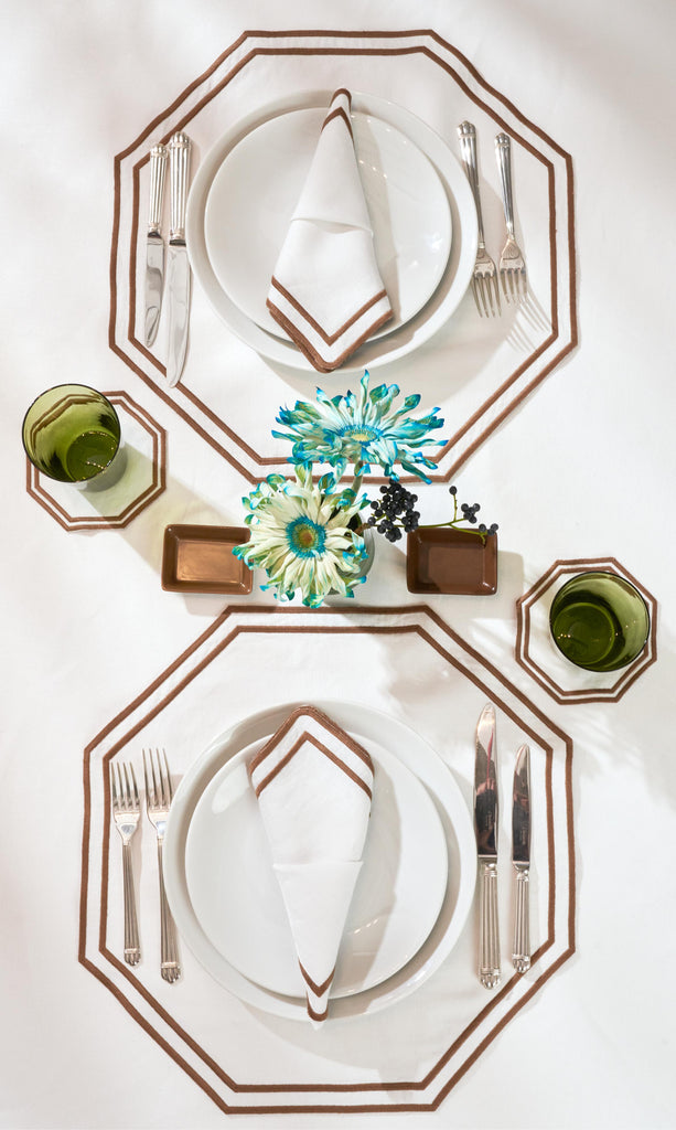 Brunette - Geometric Round Placemat